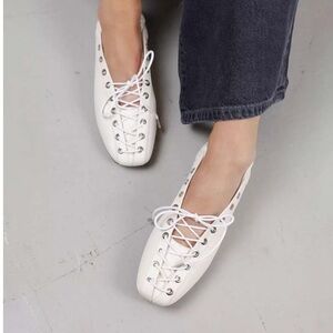 GANNI Off-white Lace-up Ballerina Flats In Neutral Off White Leather size 40